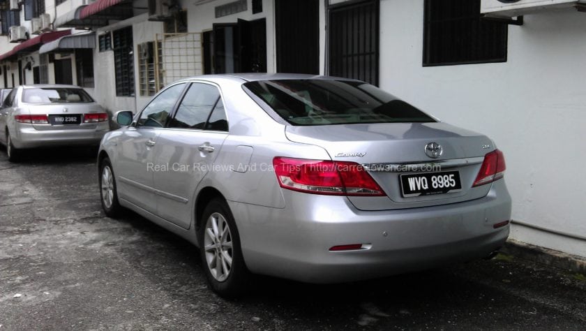 Toyota Camry 2.0G Rear View