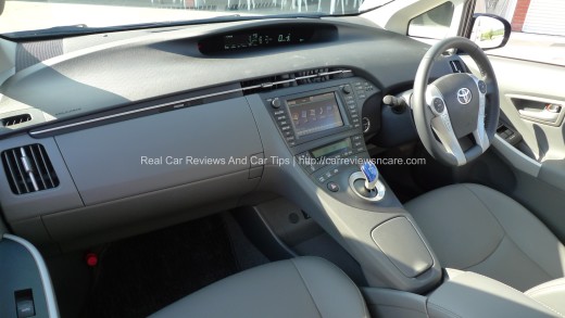 Toyota Prius Luxury Dashboard