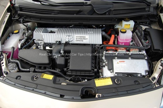 Toyota Prius Luxury Engine Bay