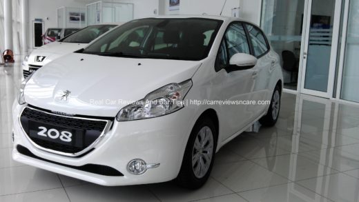 Peugeot 208 Front View