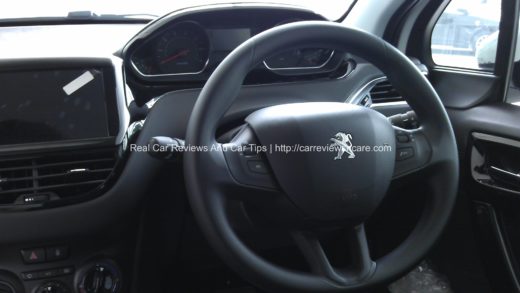 Peugeot 208 driver position