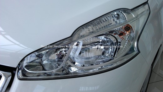 Peugeot 208 Headlamp