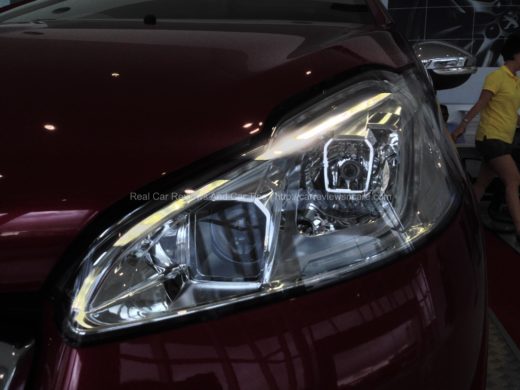 Peugeot 208 GTi day light Running LED