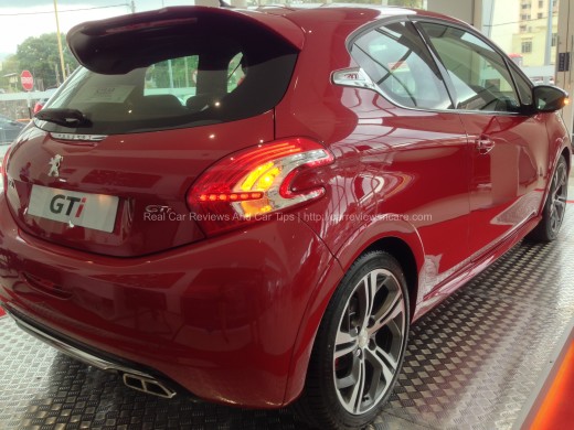 Peugeot 208 GTi Rear View