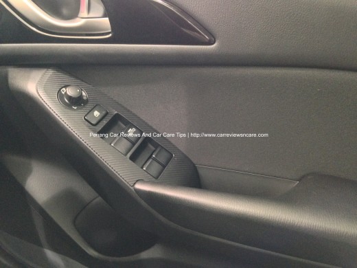 2014 Skyactiv Mazda 3 2.0L Door Panels with Carbon Fiber Vinyl