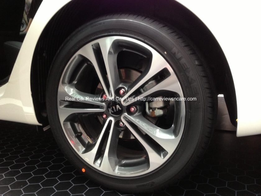 Naza Kia Cerato 2.0 Sport Rim with 215/45/17 tyre