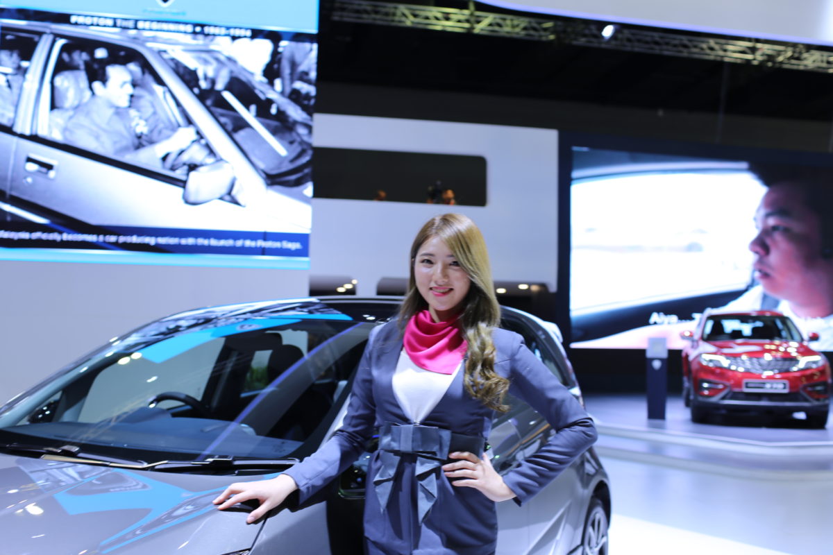 Korean girl want to sit with you on Proton X70