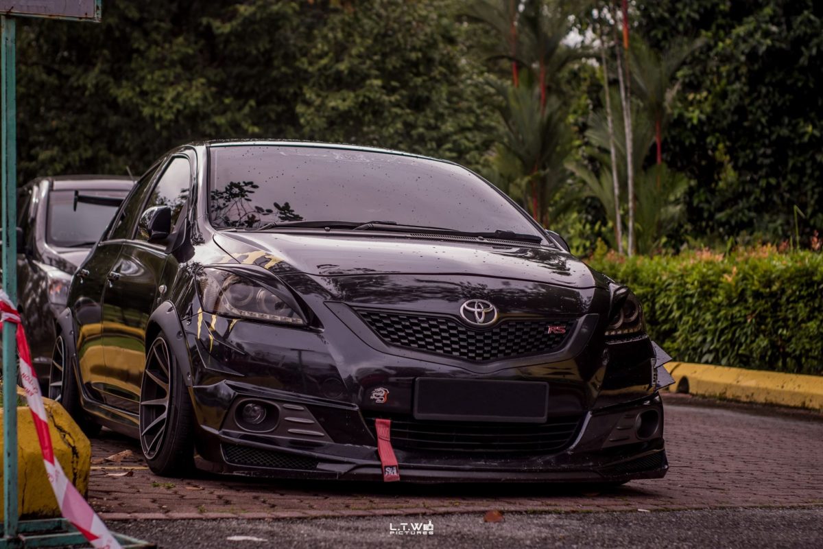 Black Toyota Vios